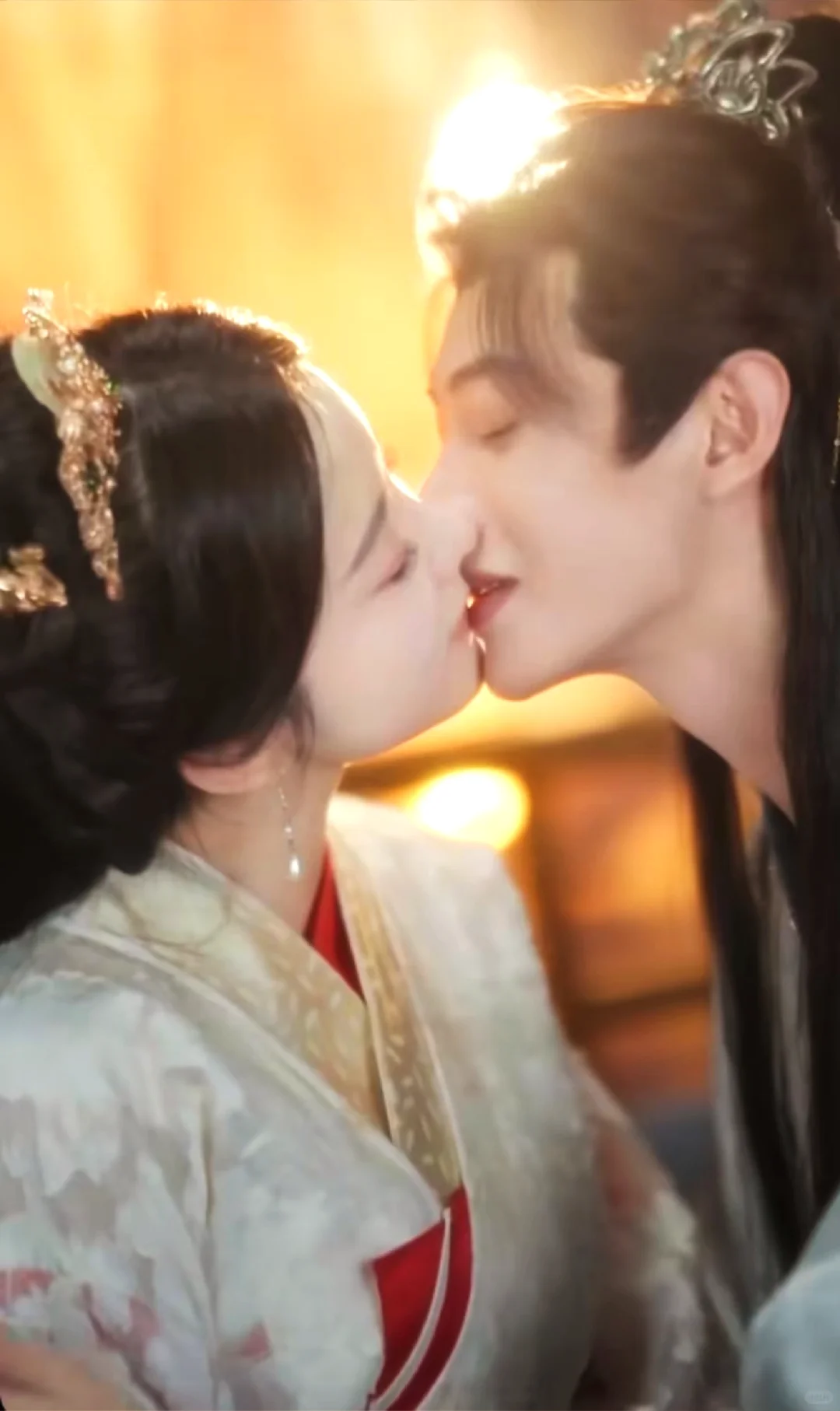 何健麒&梨小娜深情演绎搞笑甜宠情爱剧！