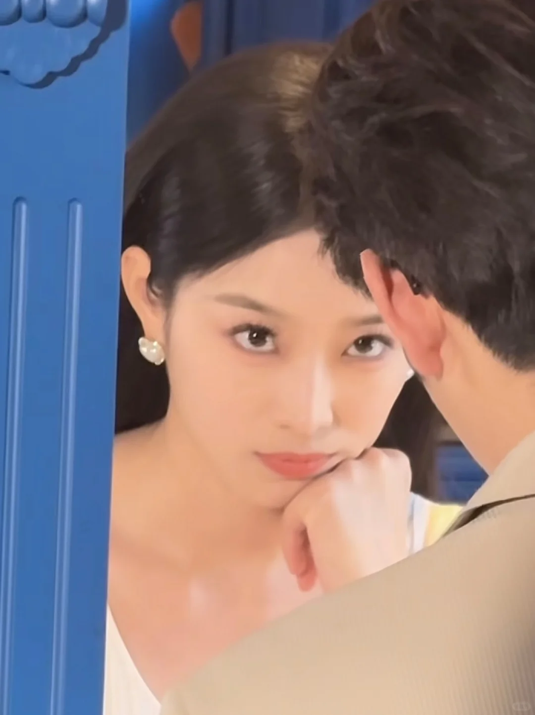 OMG🆘开场女主意图勾引男主啦‼️