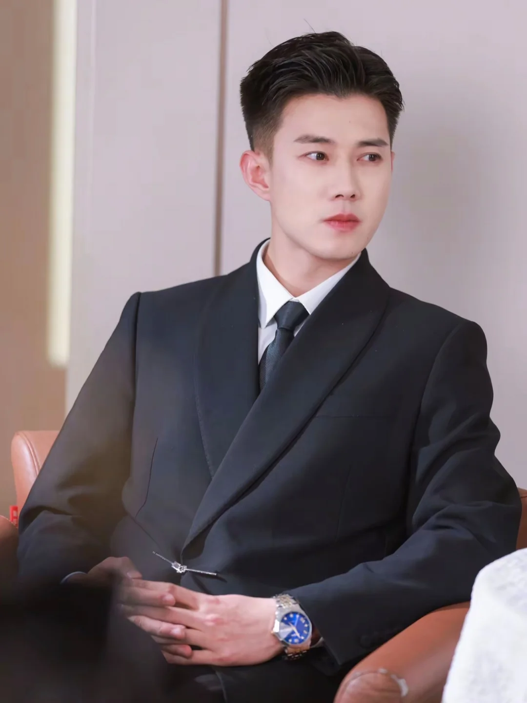 OMG🆘开场女主意图勾引男主啦‼️