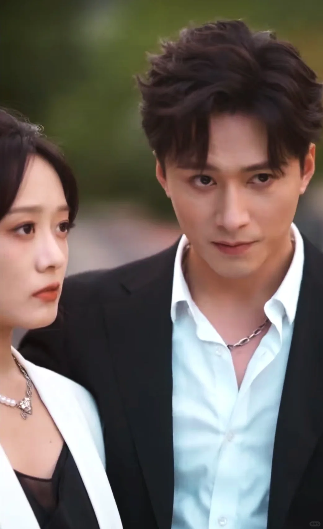 王皓祯&侯呈玥深情演绎悬疑甜宠情爱剧！