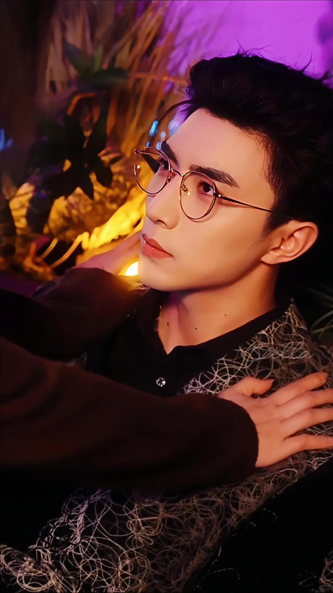 金牌律师腹黑集团太子爷和失婚家庭主妇😂