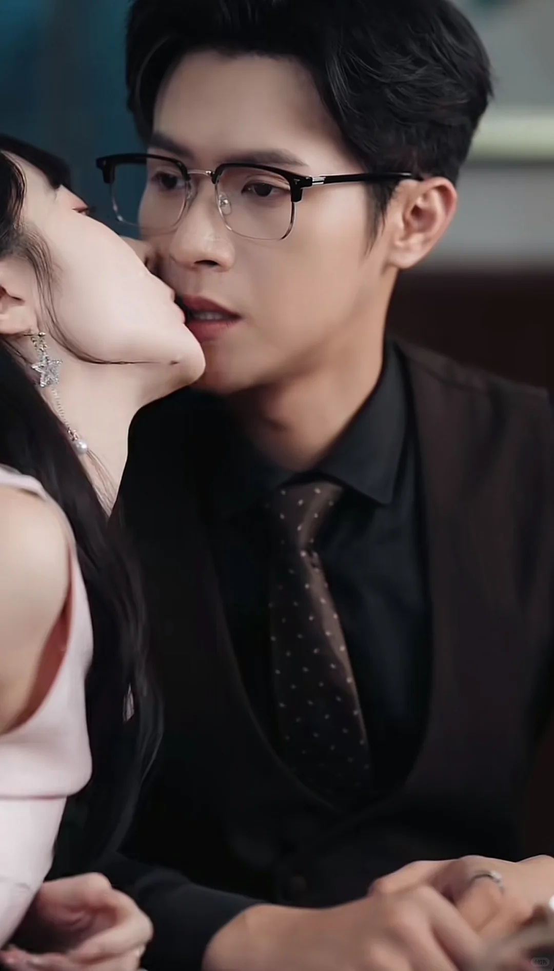 隐婚甜宠！暗恋成真，让他小子爽到啦~