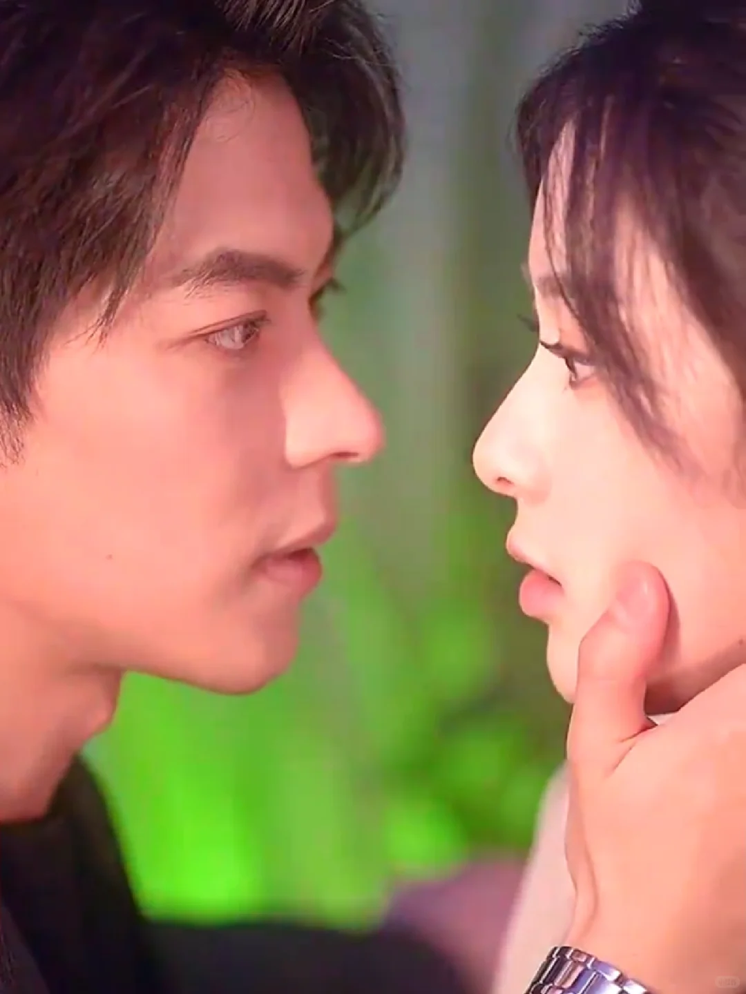 故事线不错的双穿越短剧