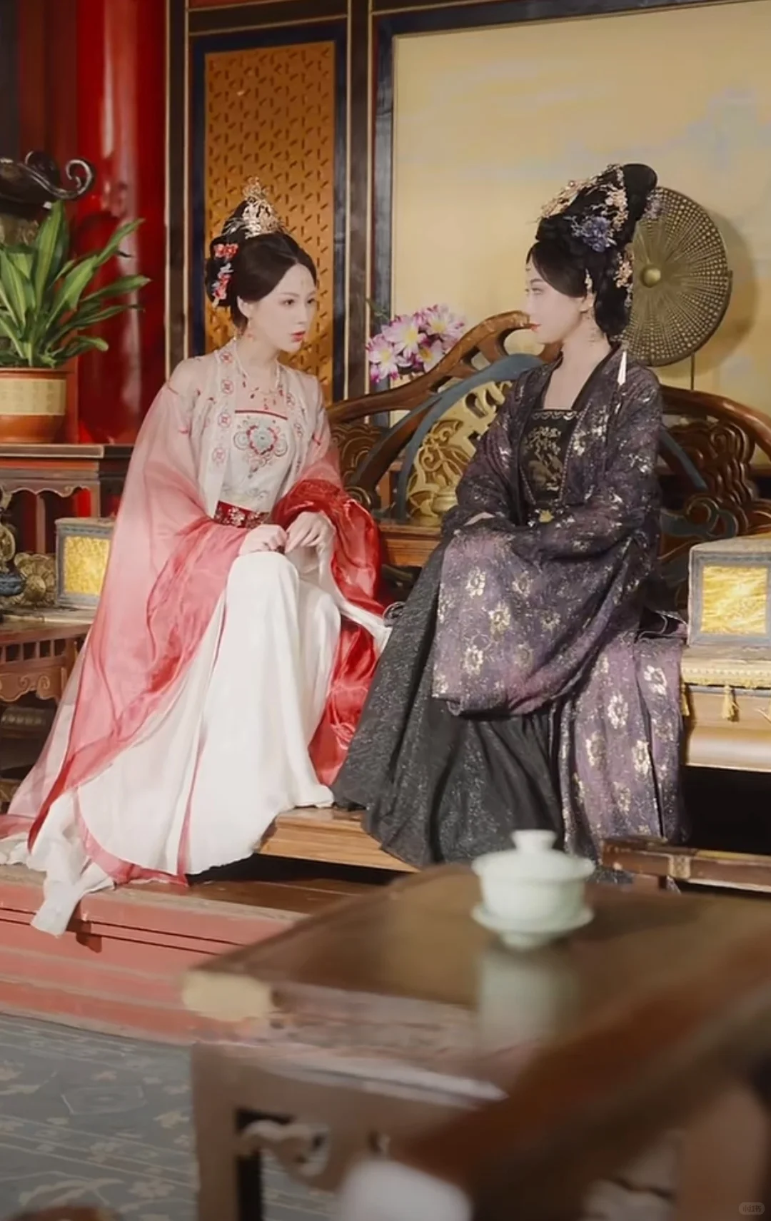 两宫太后重生了更好诏书换皇帝•姐妹情🌸