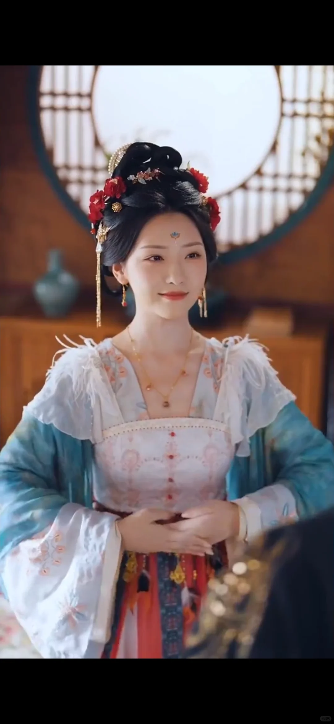 短剧《女扮男装被千岁爷看中了要给我封妃》