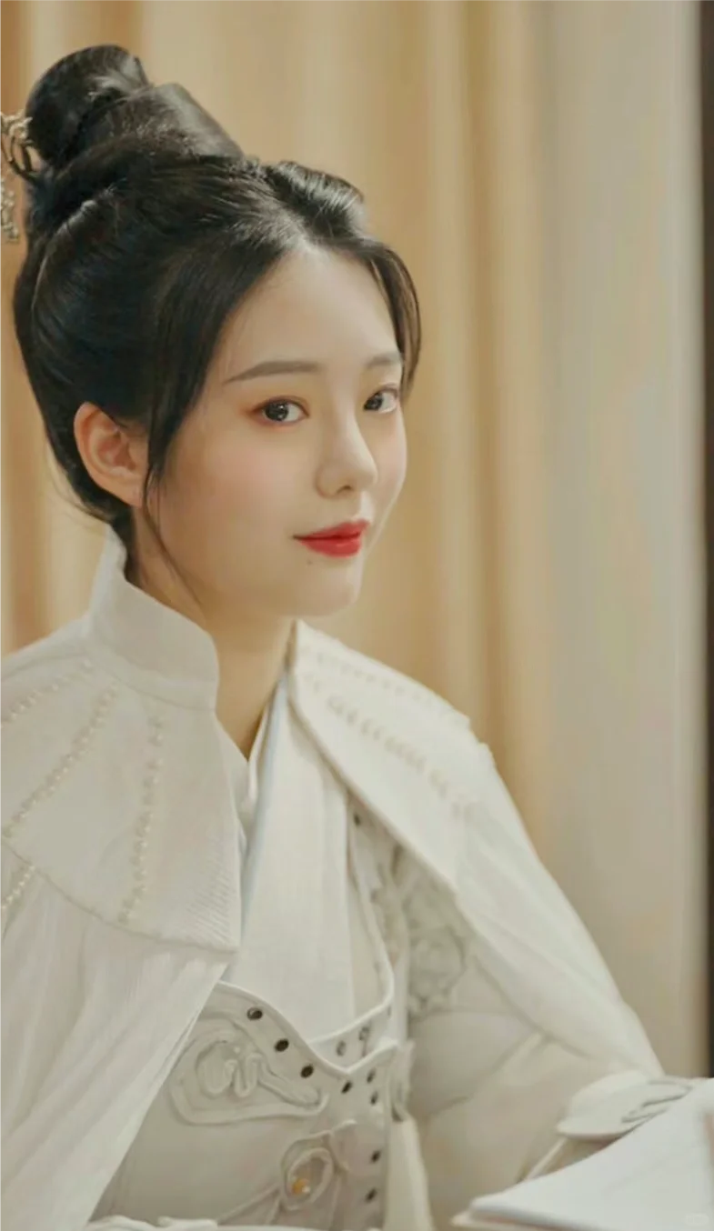 ✨上头短剧又添一部😀穿越皇后重生归来