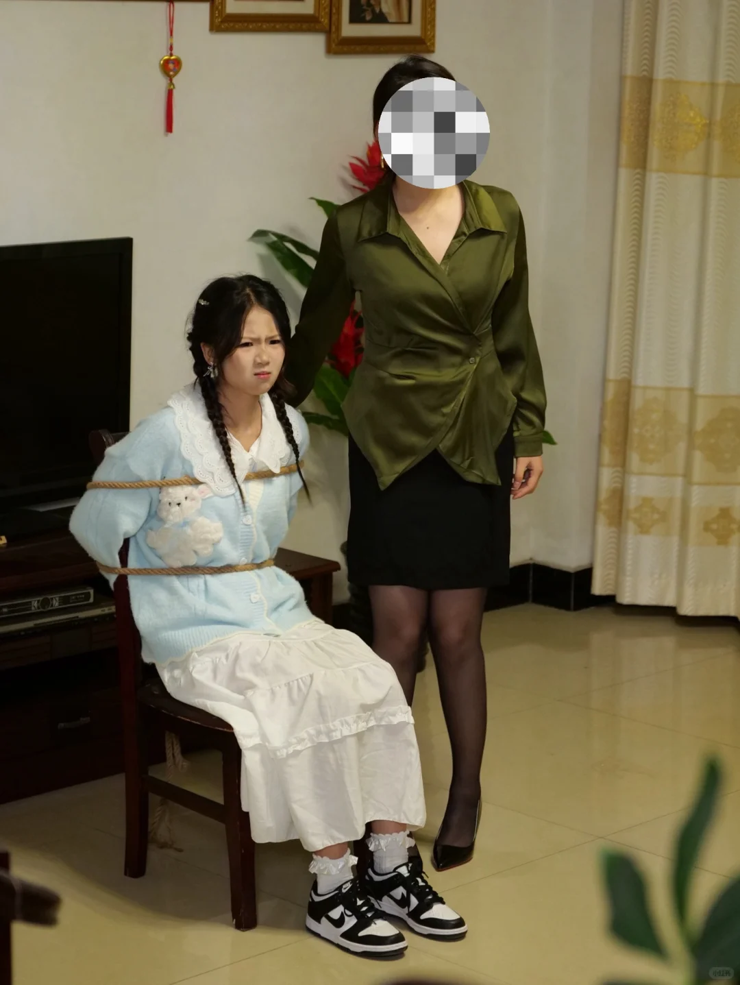 重生之我在短剧里被绑架