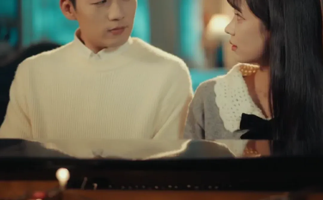 2008重生爽剧！学霸白月光被痞帅大佬宠上天