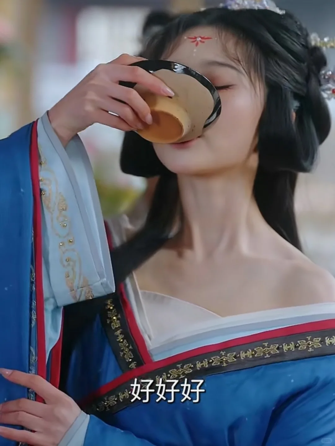 当重生女大战穿越女🌸谁是最后赢家呢