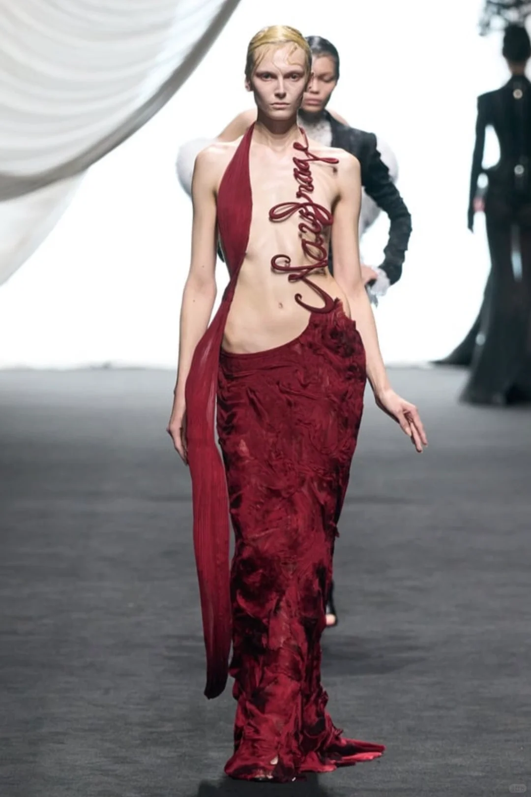 Jean Paul Gaultier S/S 2025 美的像神话！