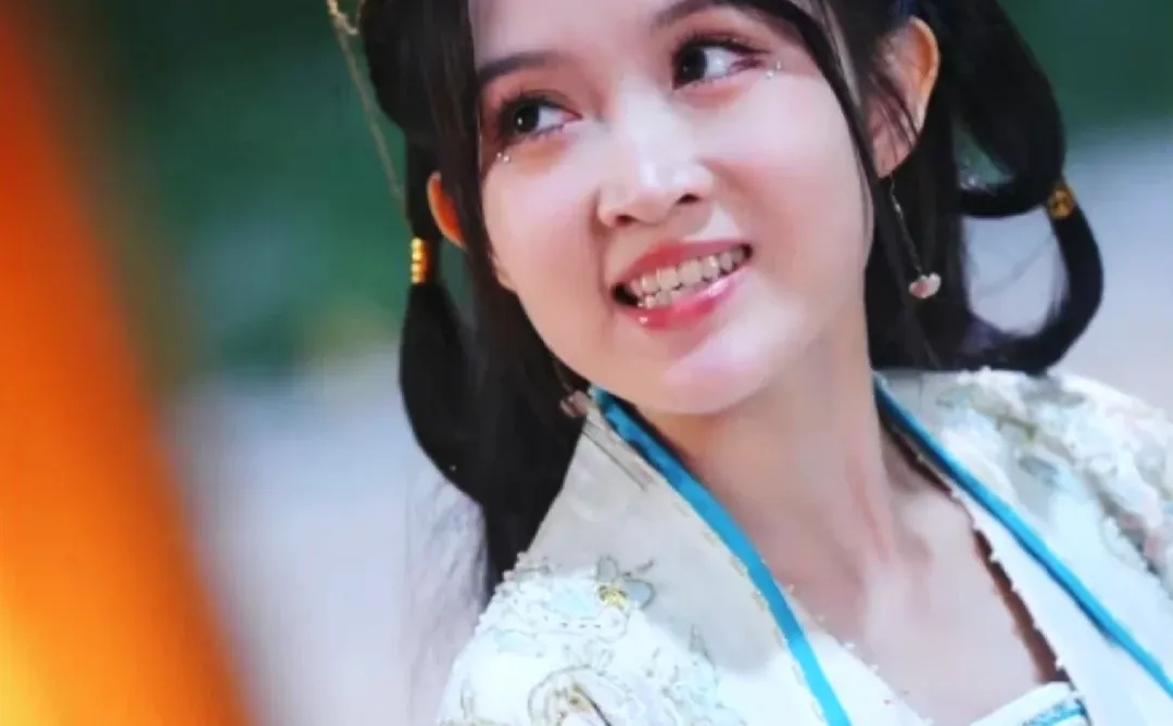 👄皇帝宠妻，影后逆袭的秘密！👊