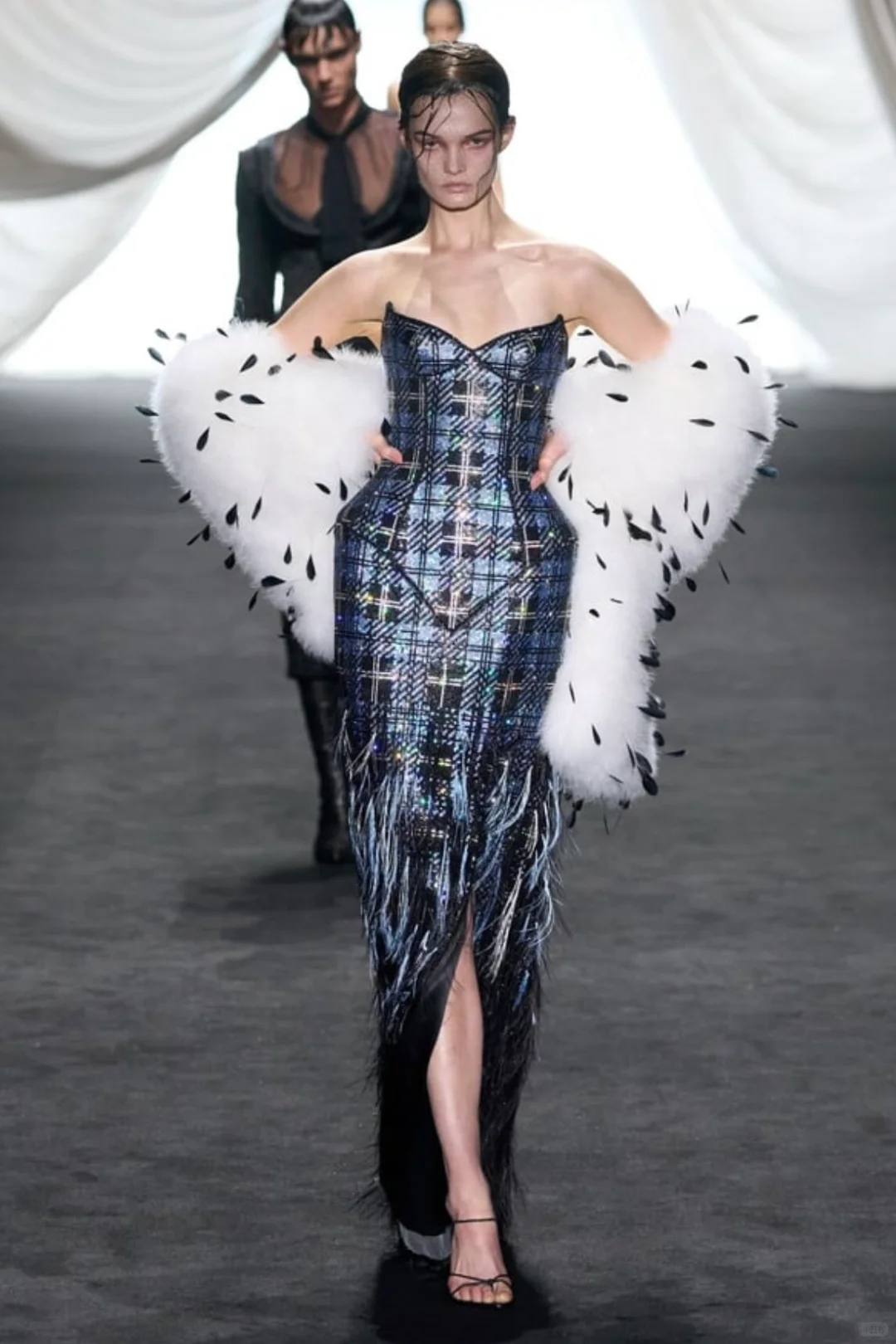 Jean Paul Gaultier S/S 2025 美的像神话！