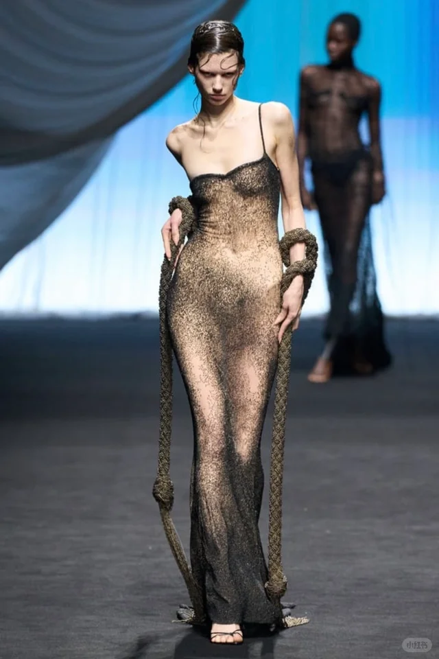 Jean Paul Gaultier S/S 2025 美的像神话！