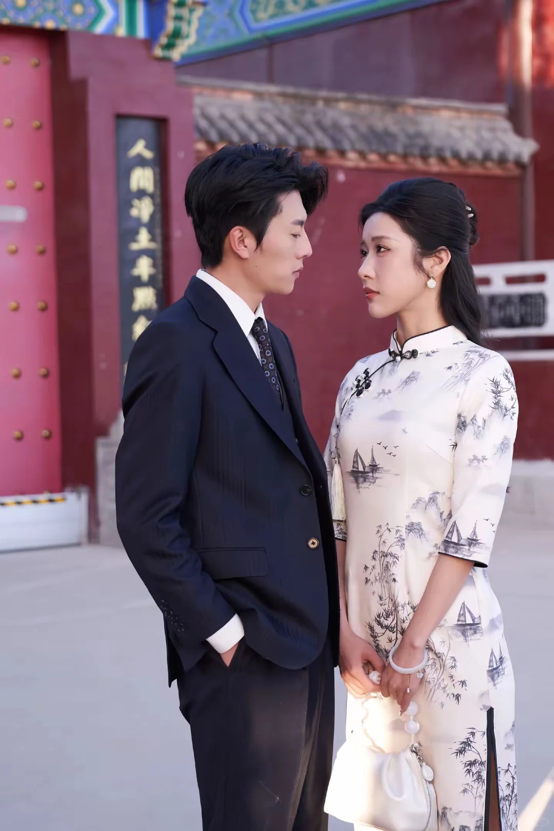 《穿成女配后 公主她不伺候了》杀疯了