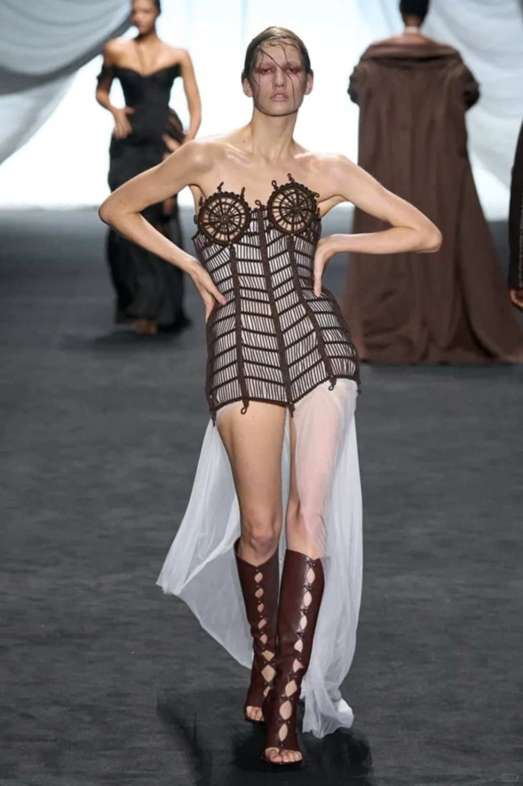 Jean Paul Gaultier S/S 2025 美的像神话！