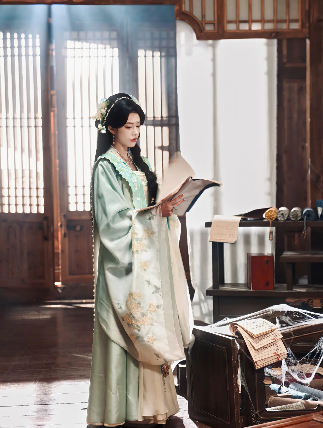 大爆款ip《闺蜜双穿》快杀青啦！！