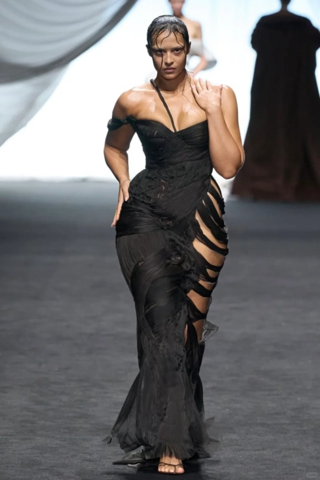 Jean Paul Gaultier S/S 2025 美的像神话！