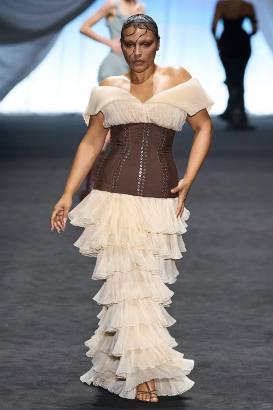 Jean Paul Gaultier S/S 2025 美的像神话！