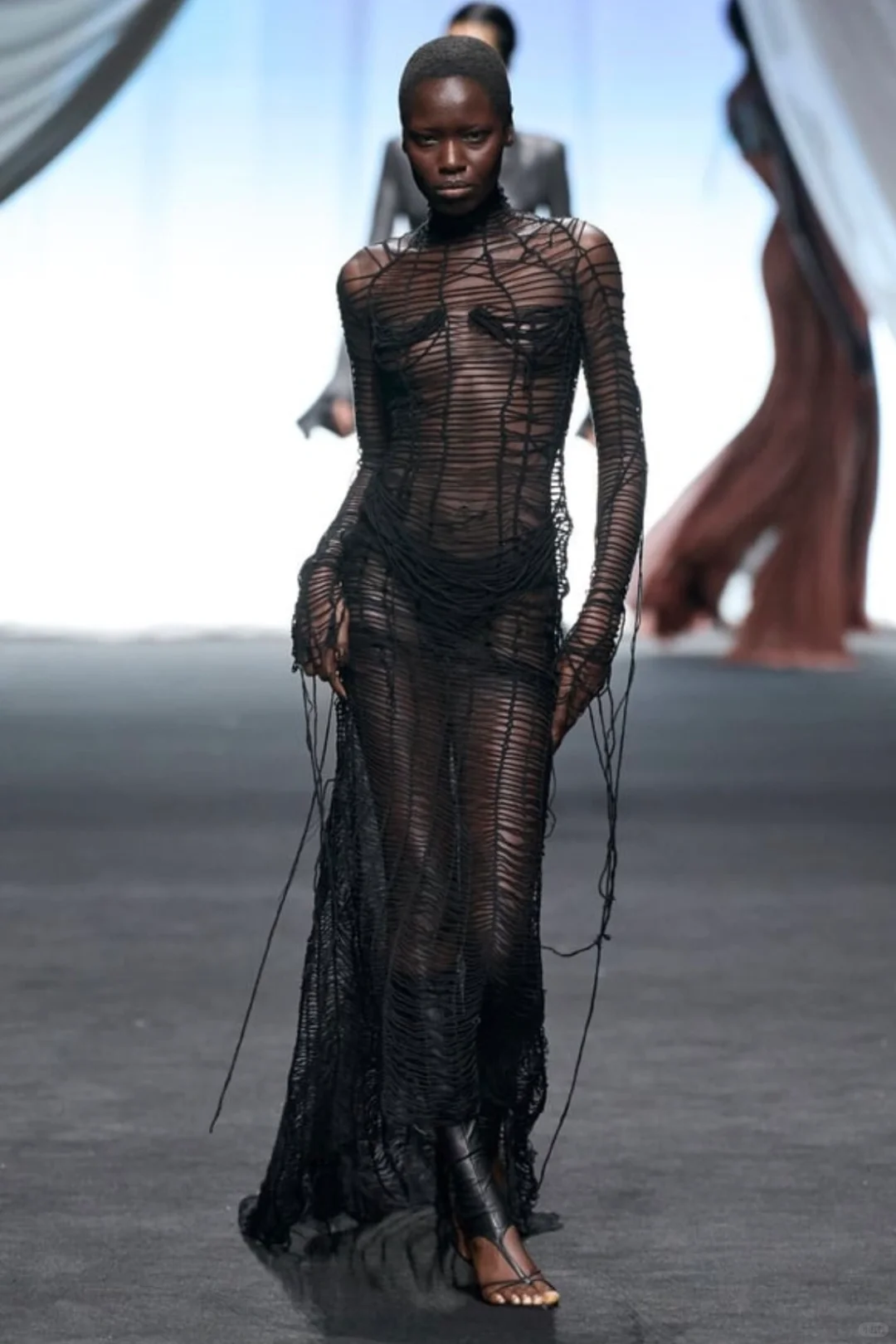 Jean Paul Gaultier S/S 2025 美的像神话！