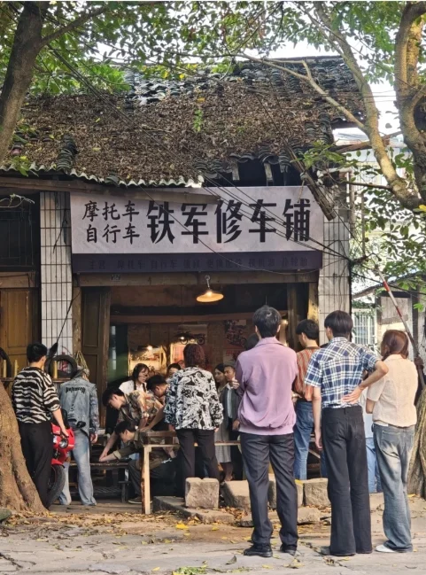 方言短剧都这么绝吗！！！一秒穿越山城