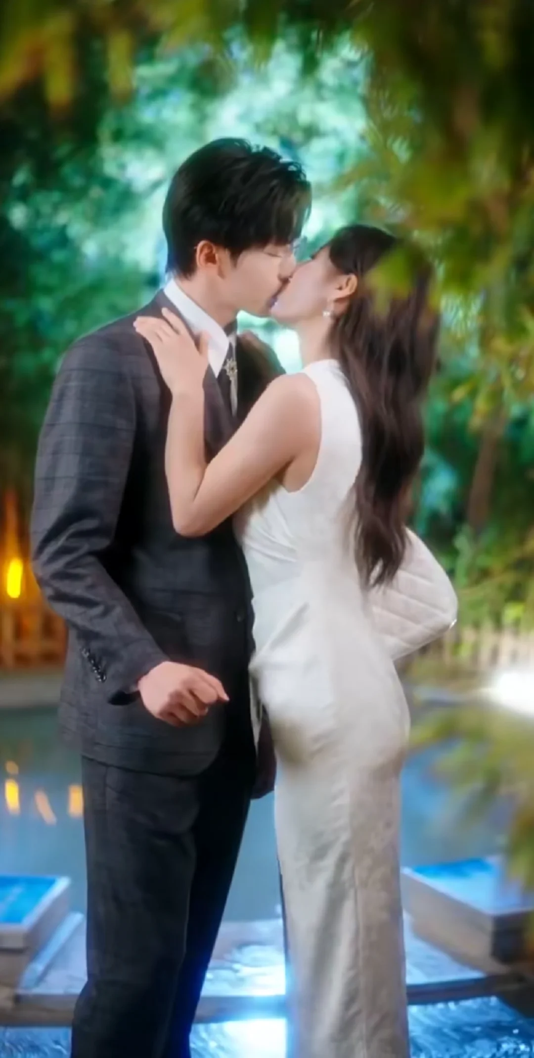 禁欲霸总×复仇千金 隐忍到爆发的极致推拉