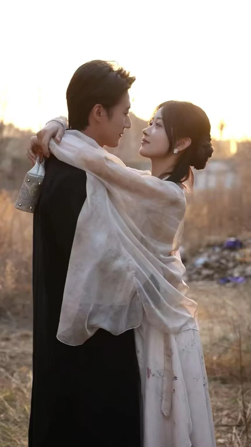 红果已上线！穿到八零家属院，老公又红温了