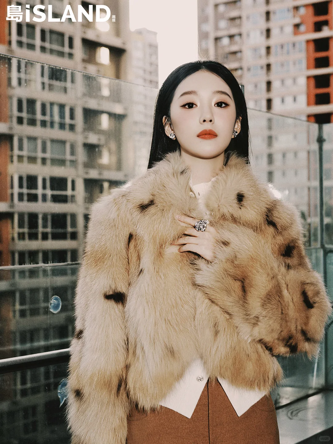 徐艺真丨都市秩序感