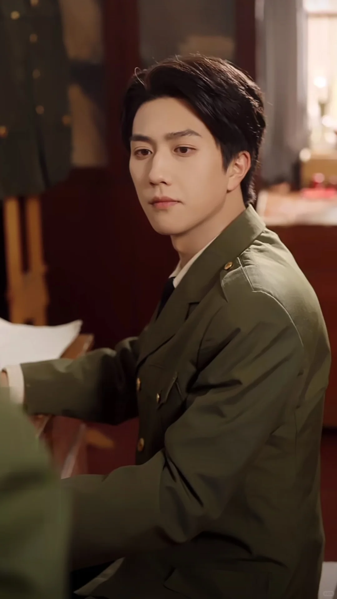 🍅🍆免费短剧 | 我在八零大院捡老公