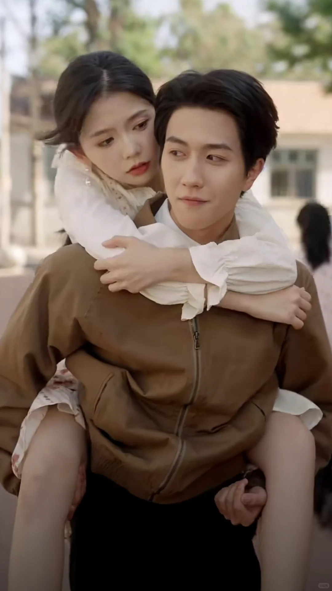 🍅🍆免费短剧 | 我在八零大院捡老公