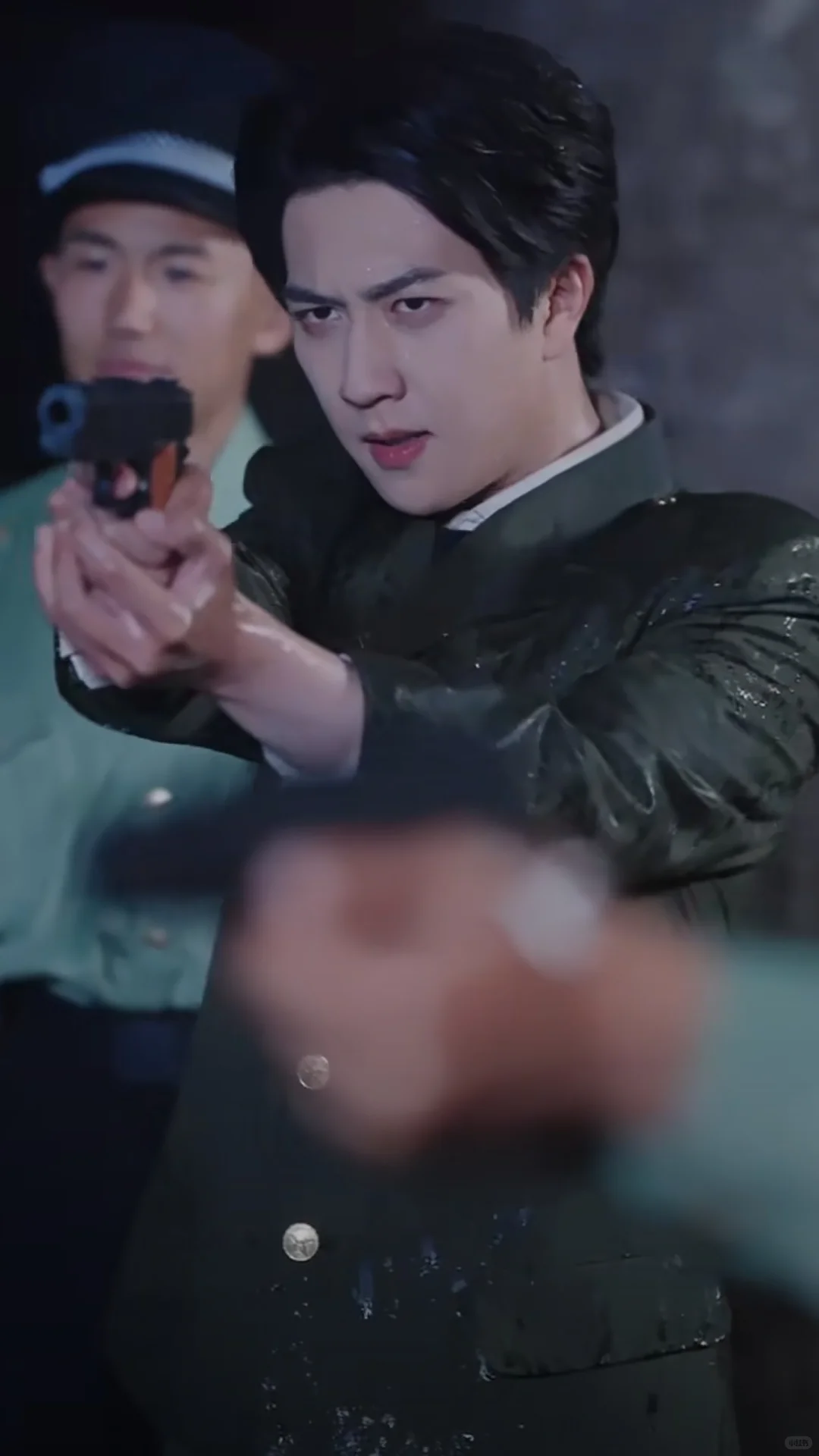 🍅🍆免费短剧 | 我在八零大院捡老公