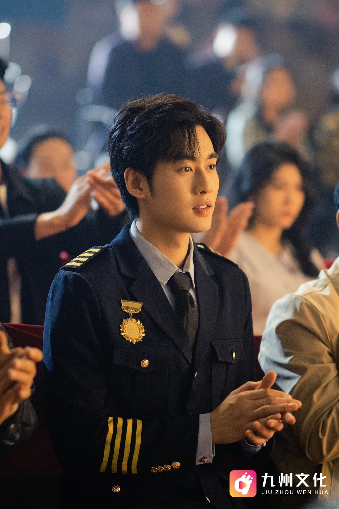 糟糕，穿越回八零年代了！