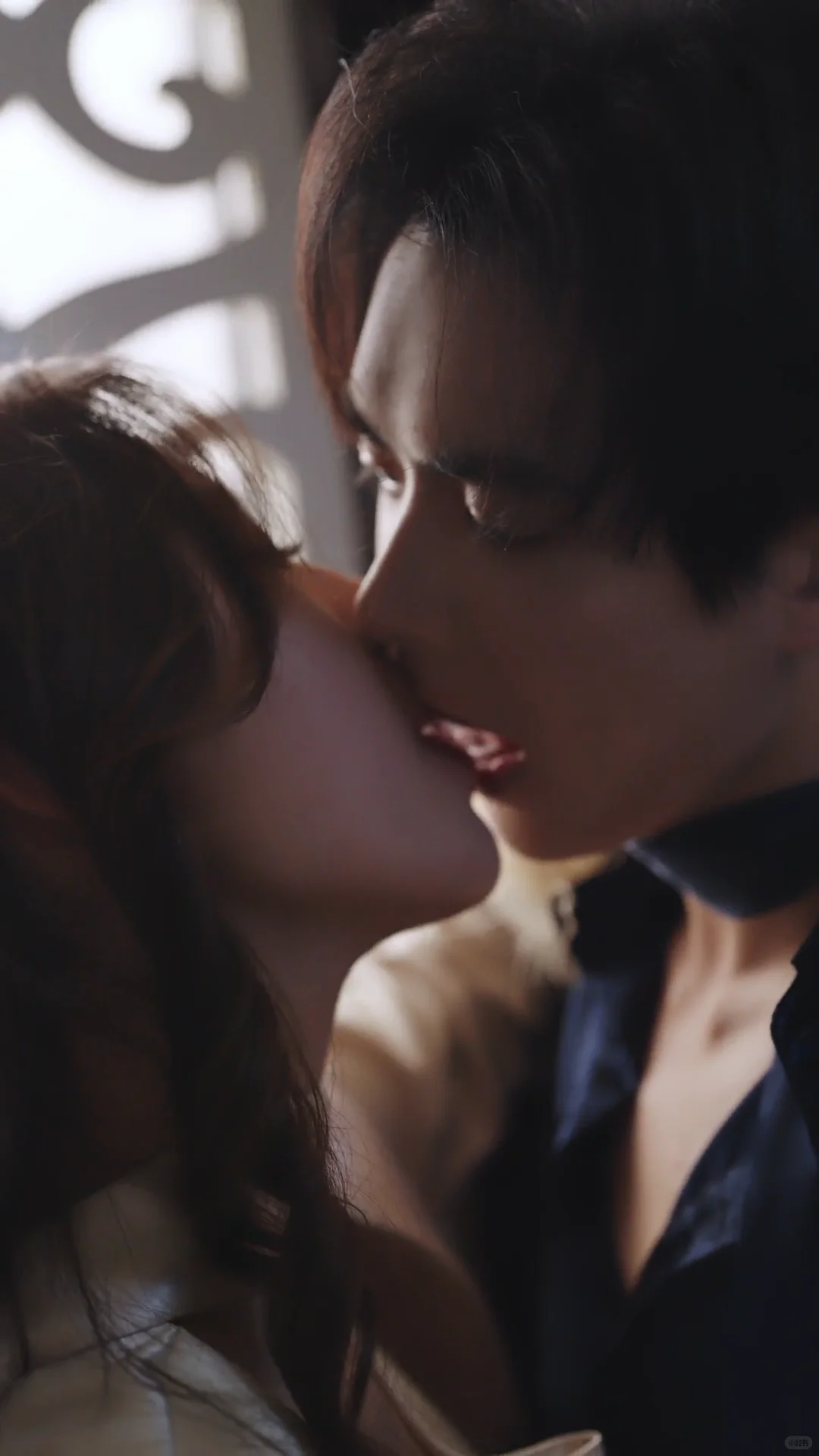 会所点的奶狗弟弟竟是个真霸总！