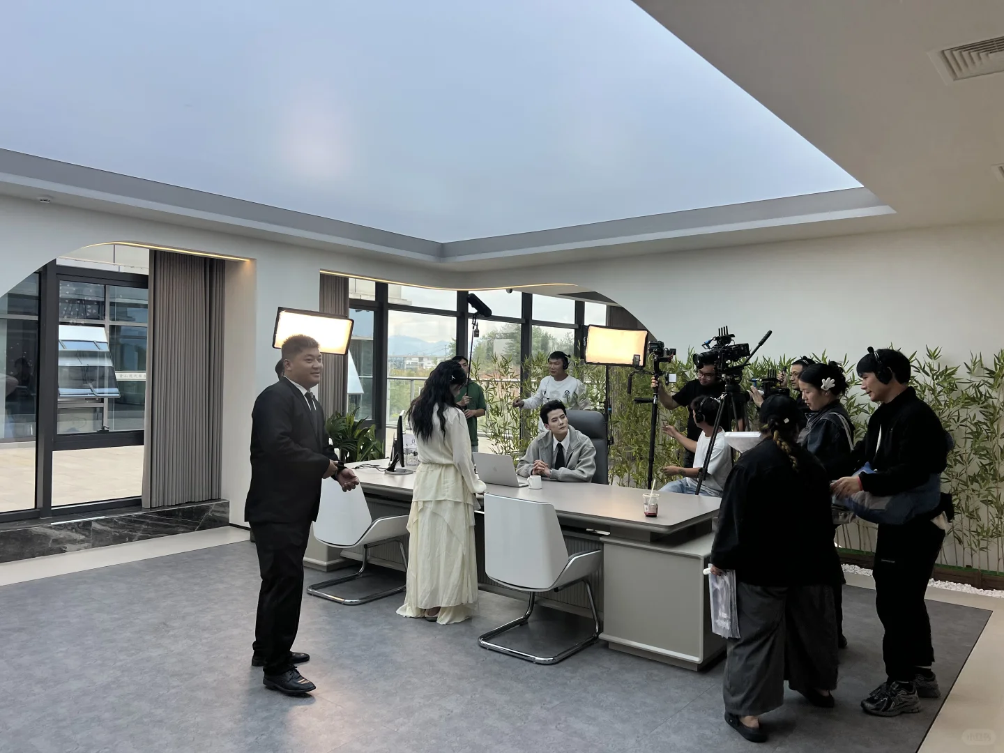 黄山微短剧霸道总裁拍摄现场