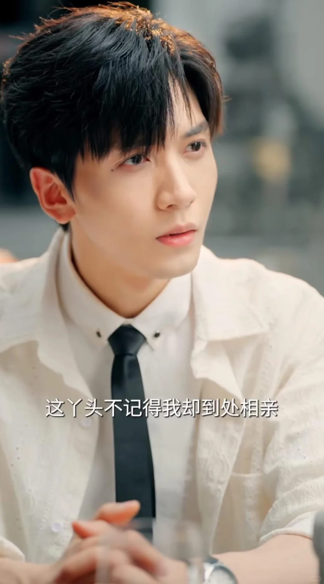 🌹 最新作品：《入夜玫瑰》