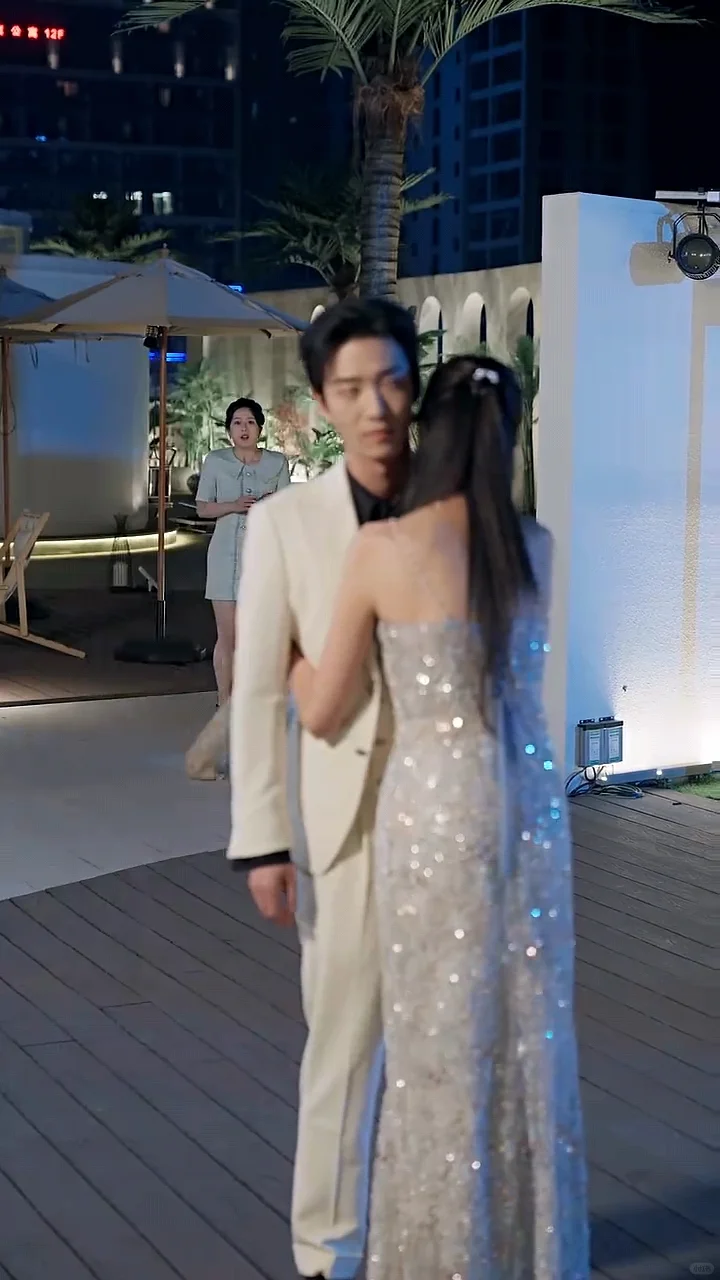 短剧测评97.0《私藏》