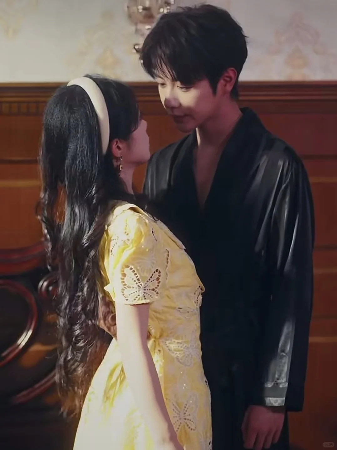 腹黑港商大佬＆矫俏黑心美人，化学反应绝！