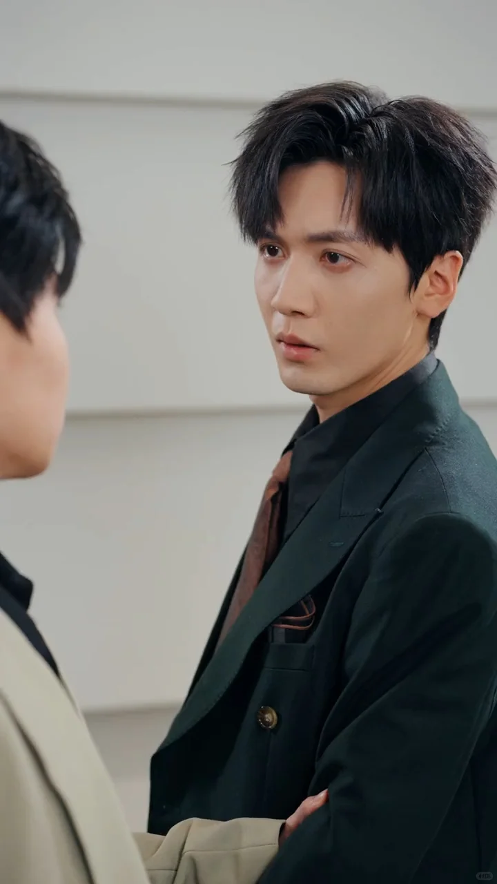 国产短剧《总裁的闪婚甜妻》