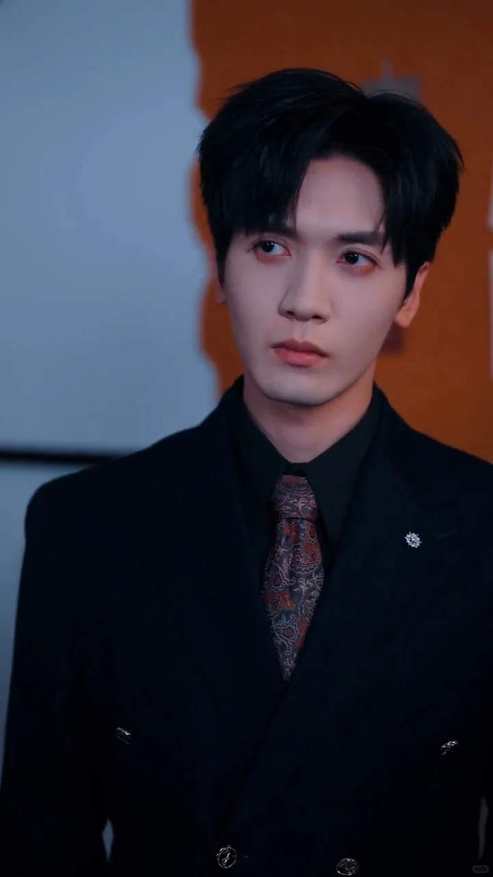 国产短剧《总裁的闪婚甜妻》