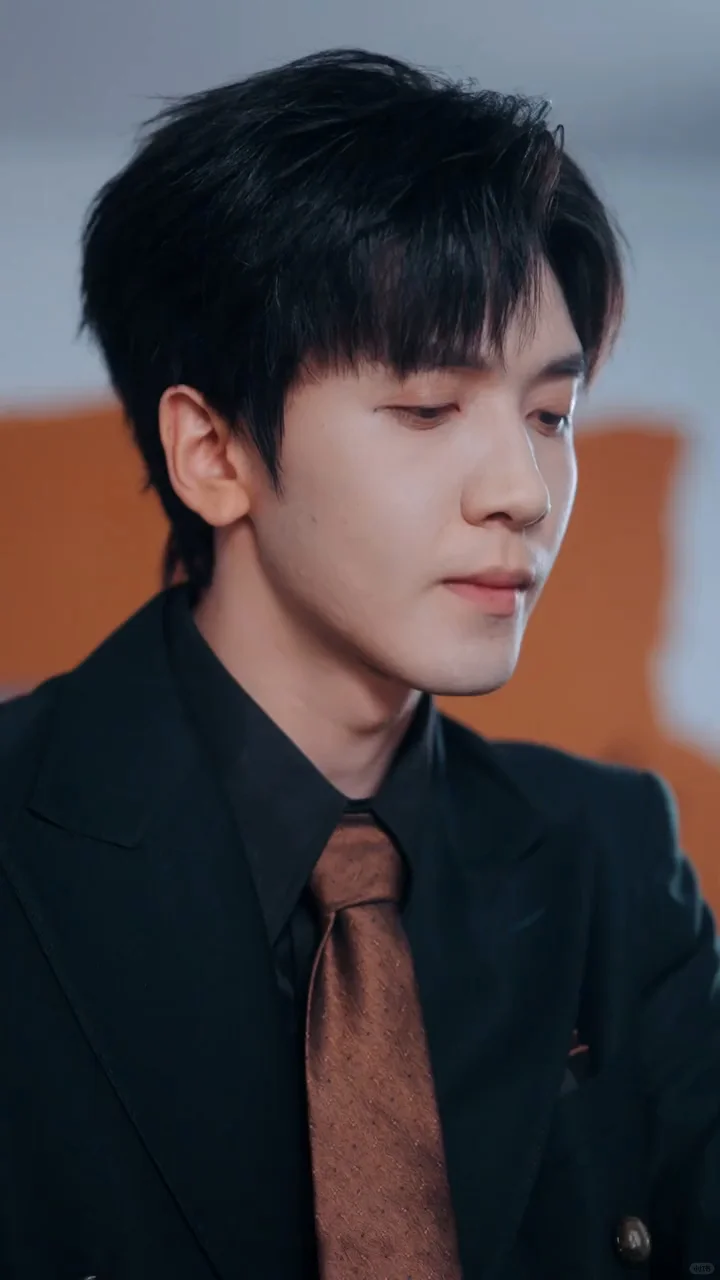 国产短剧《总裁的闪婚甜妻》