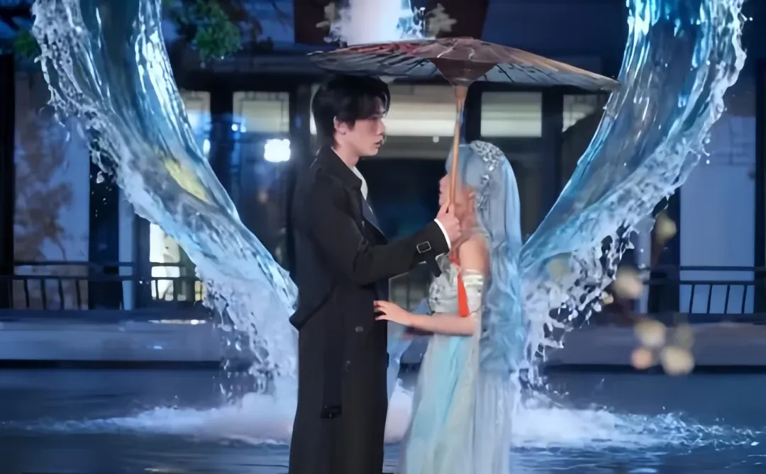 申浩男余茵二搭，纯情白狐VS鬼马千金，九星