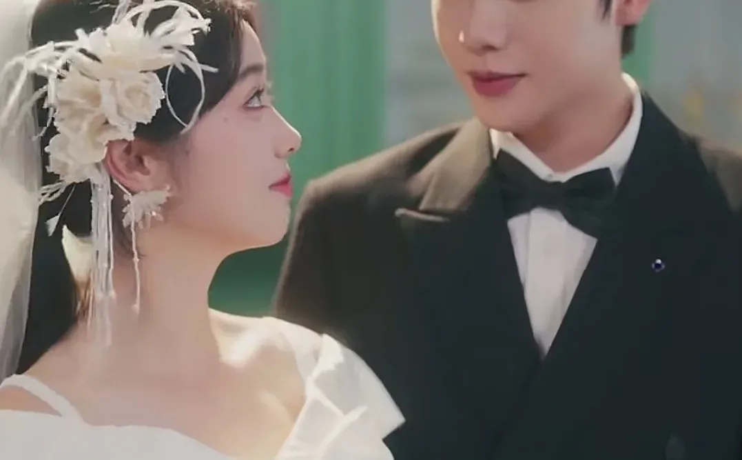 腹黑港商大佬＆矫俏黑心美人，化学反应绝！