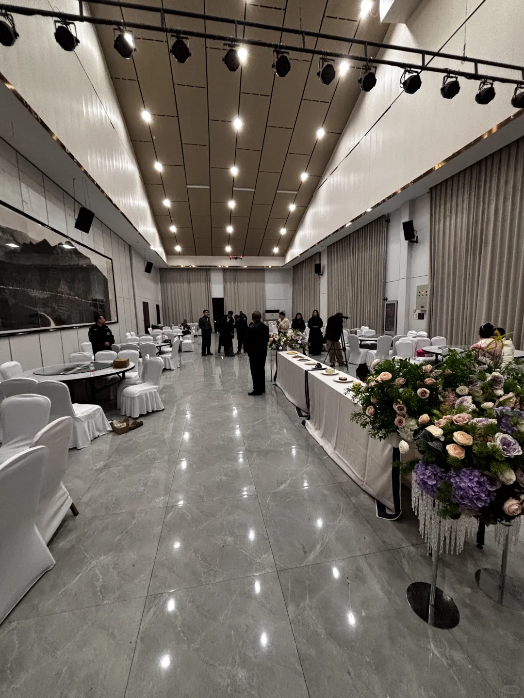 《重逢在尘埃里》短剧开拍