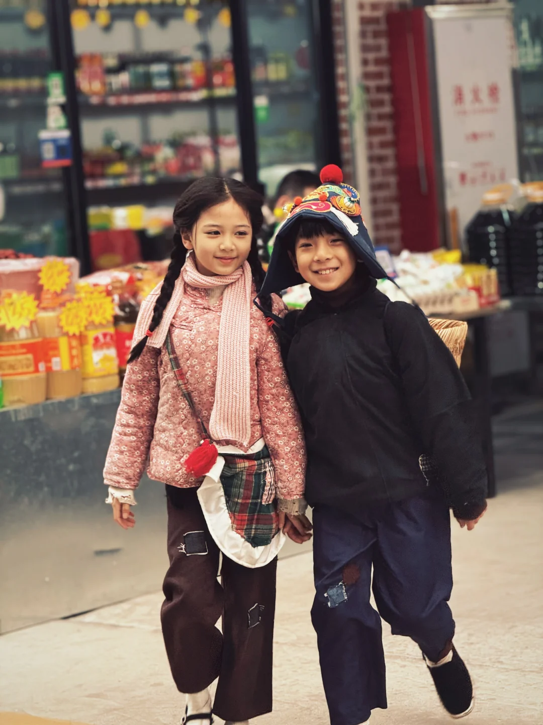 剧照<六零柴房通现代>