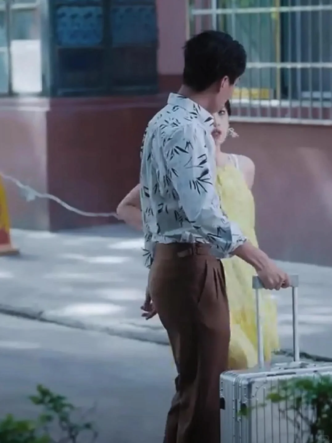 🆘【闪婚总裁太难缠】高清短剧 已完结 网