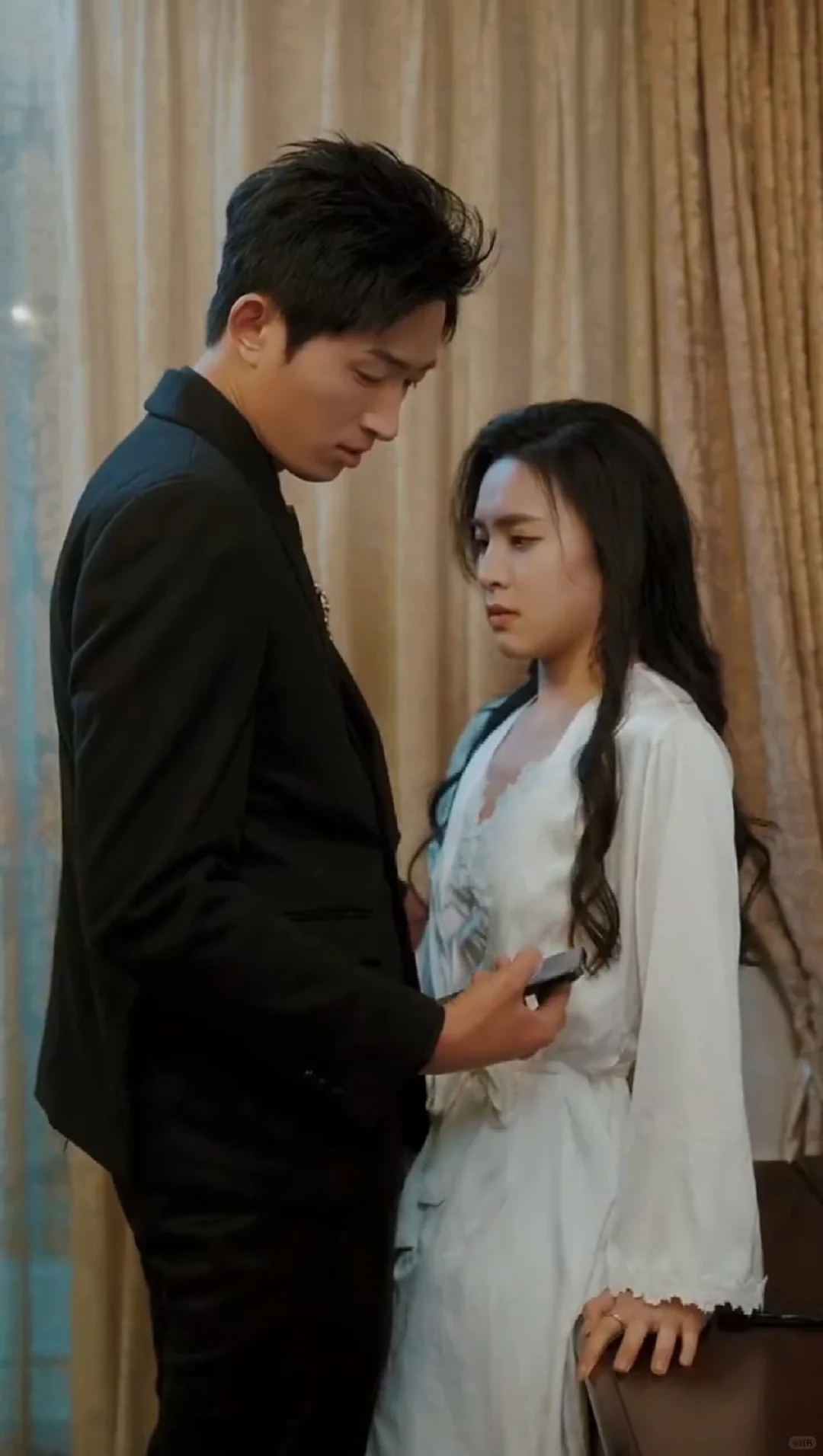 王凯沐新剧-相看两不厌