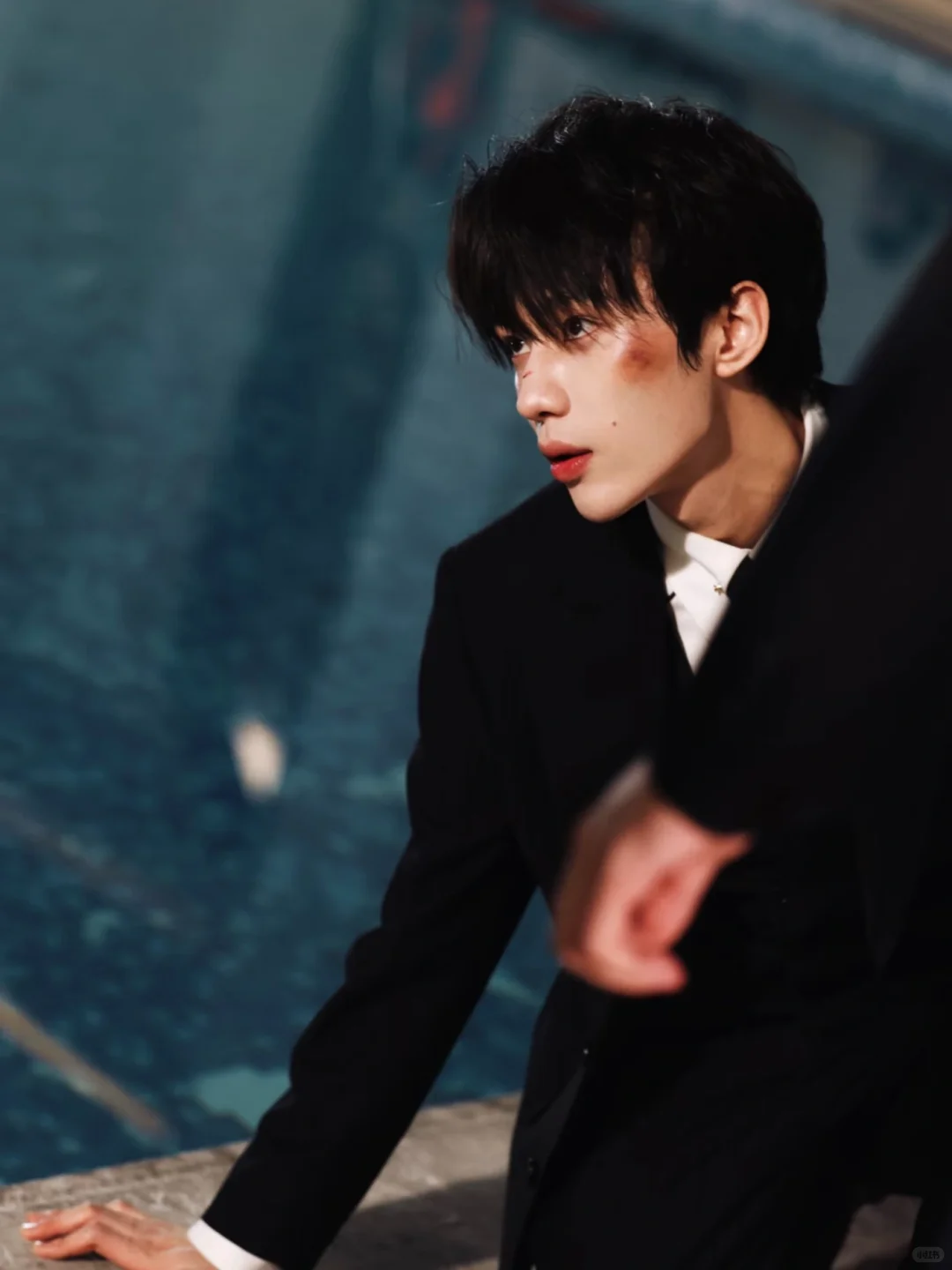 年度最上头姐狗恋！“黄毛太子”冲🔝