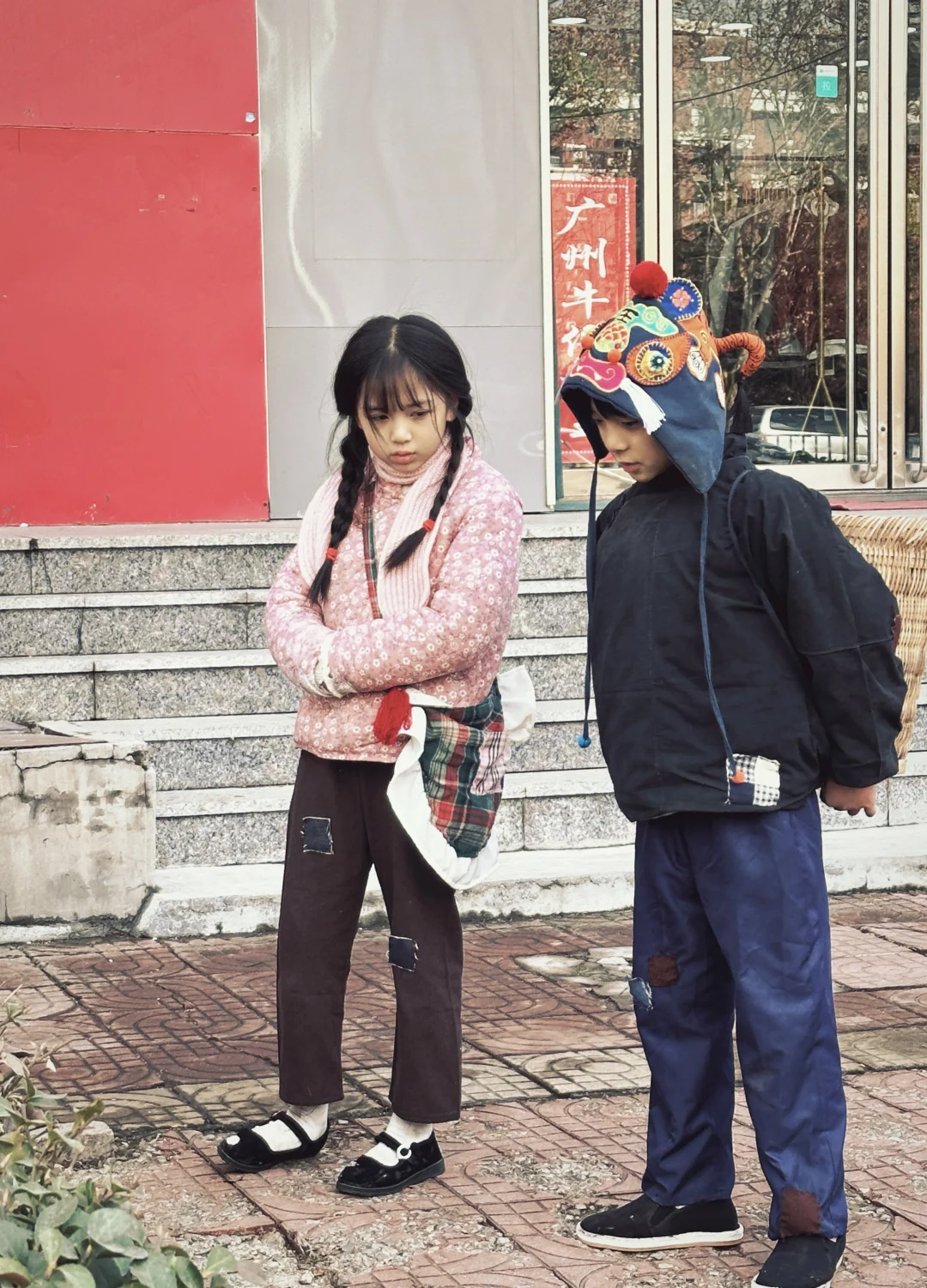 剧照<六零柴房通现代>