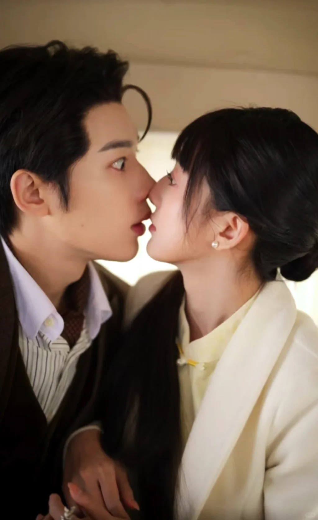 吴添豪&田甜一深情演绎民国甜宠情爱剧！