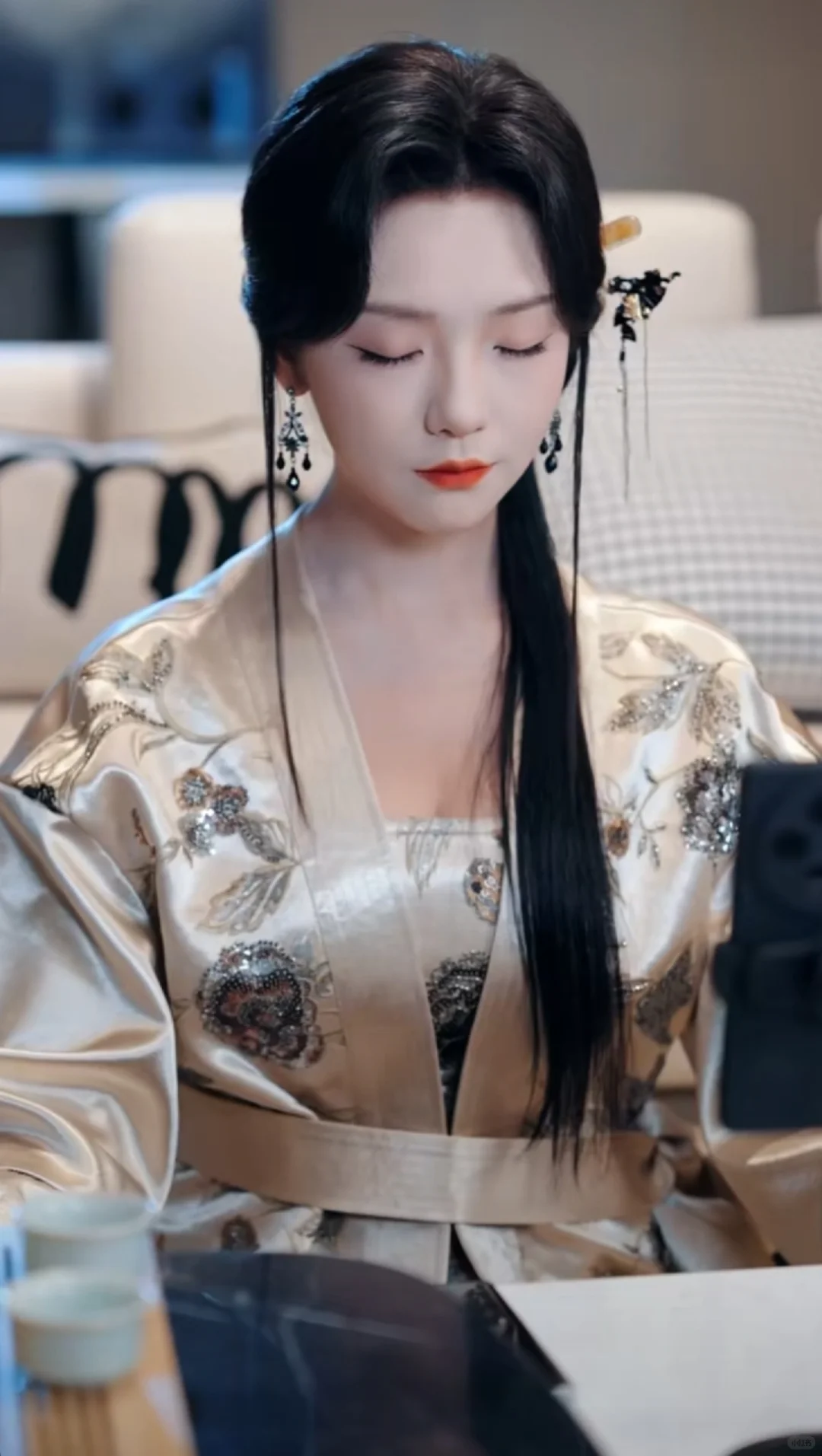 直播捉鬼纪天师在线断案❤️云云可真美