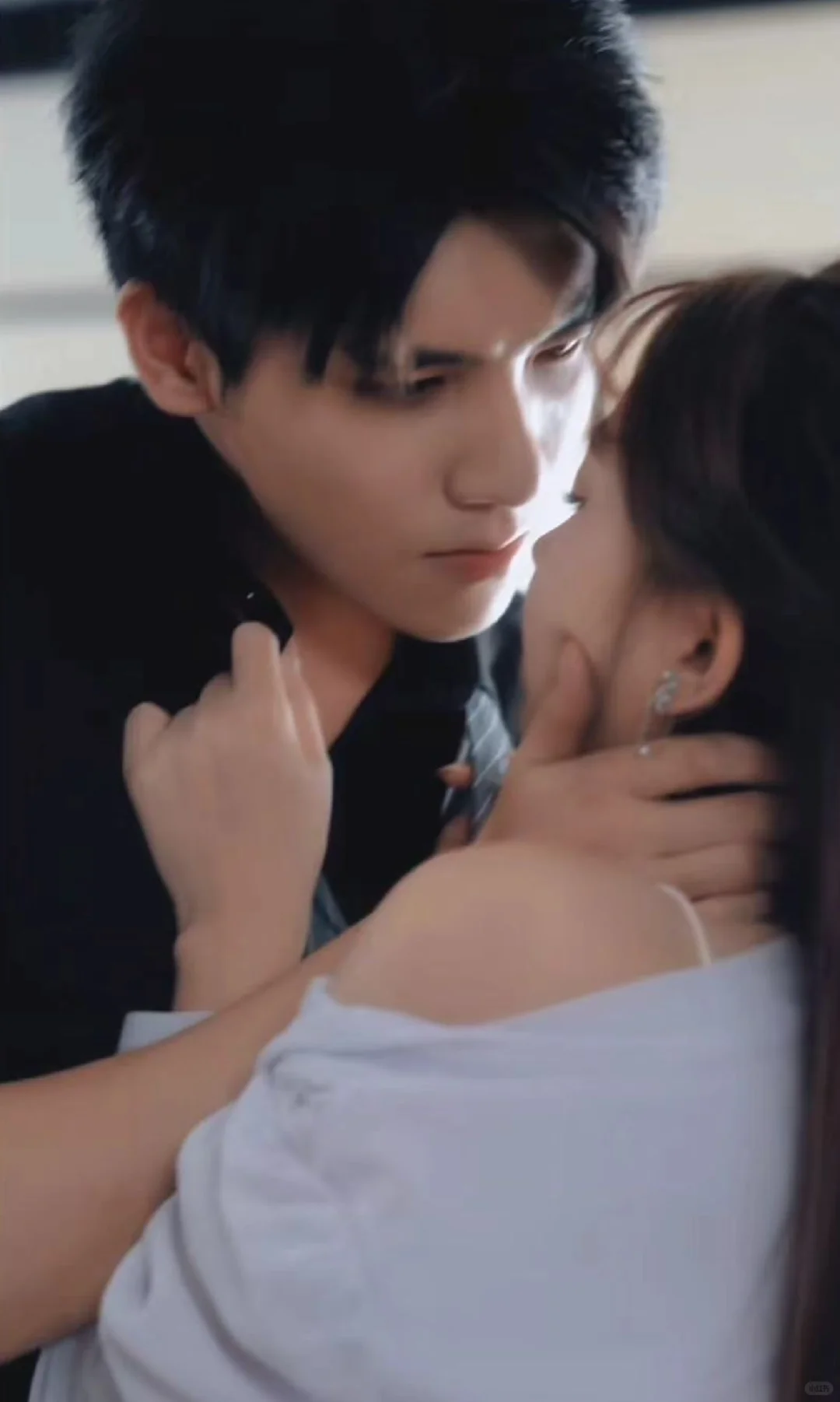 失控占有❤️大黄丫头们冲!嘎嘎亲库库吃肉